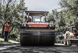 Best Asphalt Driveway Installation  in Labasas, CA